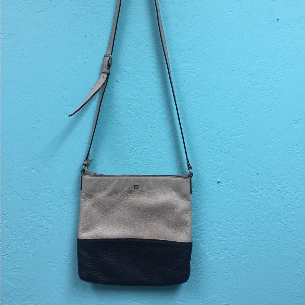 Cream black Kate spade striped interior purse